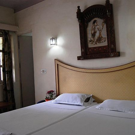 Tourist Rest House Hotel Agra  Exterior photo